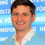 Jörg Vogel, Universitätsprofessor an der JMU und Gründungsdirektor des Helmholtz Instituts für RNA-basierte Infektionsforschung (HIRI) (Bild:HIRI). 