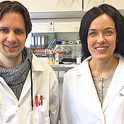 Postdoc Dr. Bodo Sander mit Dr. Sonja Lorenz (Foto: Lena Ries)