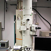 Das neue Transmissionselektronenmikroskop. (Alle Fotos: Abteilung für Elektronenmikroskopie)